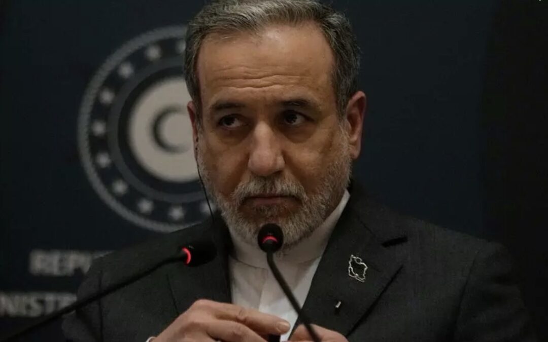 Irán anuncia apertura total del estrecho de Ormuz durante tregua