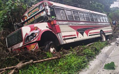 Accidente colectivo deja varios heridos en Suchitepéquez