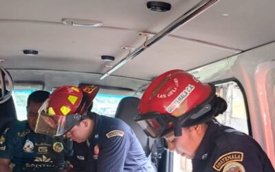 Dos personas resultan heridas en accidente de tránsito en Colomba Costa Cuca