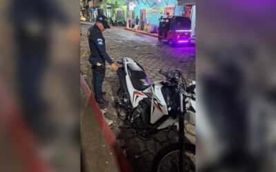 Recuperan motocicleta con reporte de hurto en Flores Costa Cuca