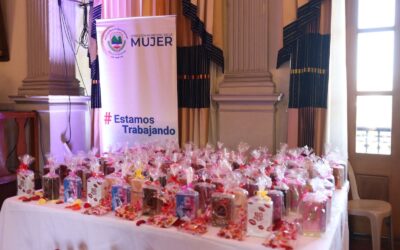 Municipalidad reconoce labor de madres trabajadoras en actividad especial por el Día de la Madre