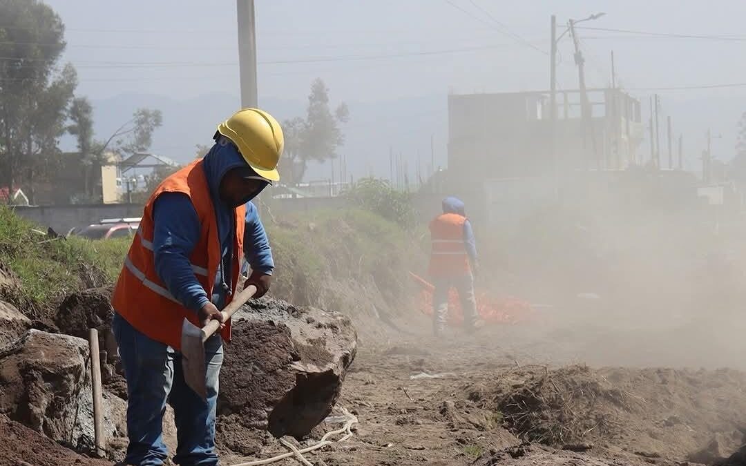 Xecaracoj: Amplían red de alcantarillado para solucionar colapso de drenajes