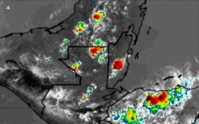 Frente frío provocará tormentas intensas en gran parte del país este fin de semana.