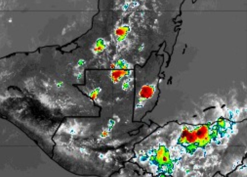 Frente frío provocará tormentas intensas en gran parte del país este fin de semana.