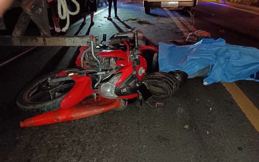 Hecho de tránsito deja una persona fallecida en la ruta CA-2.
