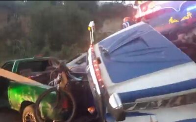 Ampliación: Dos heridos trasladados al hospital tras colisión múltiple en la bóveda de Chiquilajá