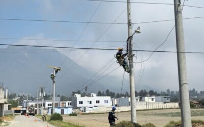 Avanza proyecto de mejora en red eléctrica que fortalecerá el suministro en el Valle de Palajunoj