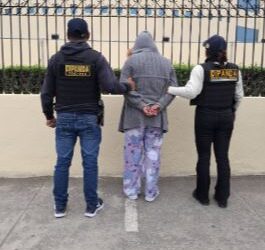 Dipanda en Quetzaltenango arresta a mujer por extorsión