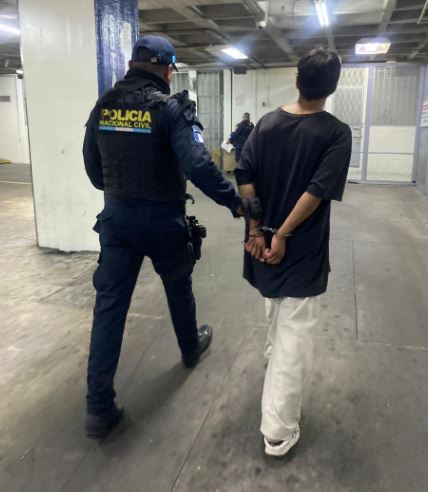 DETENIDO