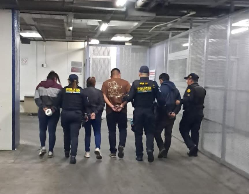 PNC arresta a cuatro presuntos asaltabuses