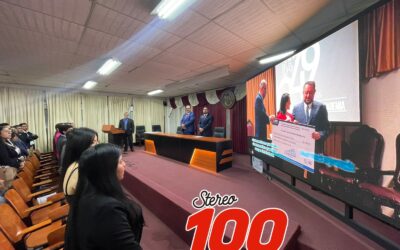 Entregan 550 títulos a graduados de técnico, licenciatura, maestría y doctorado