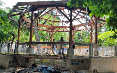 Plantean restauración de kiosco en parque central de Mazatenango