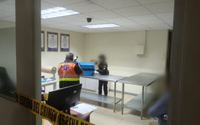 Capturan a mujer con heroína y marihuana en el Aeropuerto La Aurora