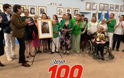 Rinden homenaje a maestra distinguida Josefa Elizabeth Andrade de Rodas