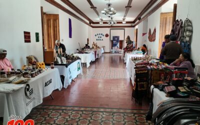 Artesanos en Quetzaltenango participan en exposición cultural