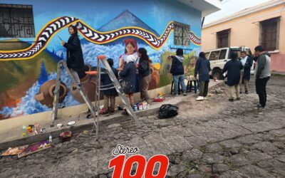 Estudiantes de arte plasman cultura quetzalteca en mural