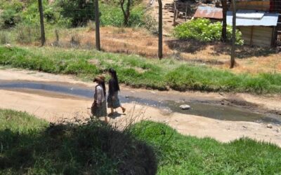 Denuncian contaminación por drenaje que sale de cárcel en Quetzaltenango