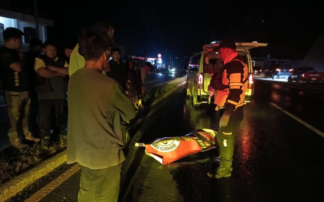 Peatón muere atropellado en el km 128 de la Interamericana, Sololá.
