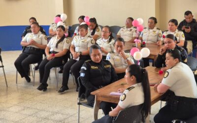 Comisaría 41 reconoce a agentes madres en el Día de las Madres