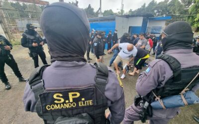 Trasladan a 6 reos de Pavón tras asesinato de privado de libertad.