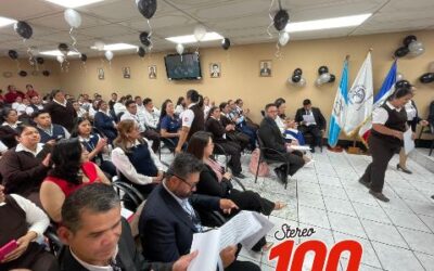 Trasladan a renglón permanente a 69 trabajadores de salud en Quetzaltenango