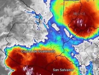 Dos grandes núcleos convectivos provocan lluvias y ambiente frío en la mayor parte del país