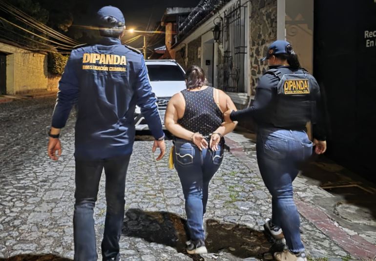 DETENIDA