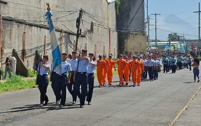 Retalhuleu conmemora el 155 aniversario de la Gesta Revolucionaria y Día del Ejército de Guatemala con marcha cívico militar