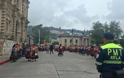 Cierres temporales en el Centro Histórico de Quetzaltenango por procesión
