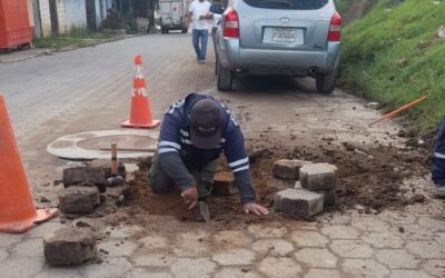 Habilitan paso vehicular en diagonal 4, sector La Cuchilla, zona 9.