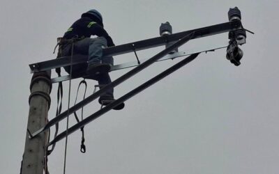 EEMQ ejecuta trabajos para fortalecer la red eléctrica de Quetzaltenango.