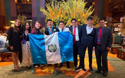 Quetzalteco Santiago Matteus Dardón Pinzón se corona campeón mundial de Microsoft PowerPoint en California.