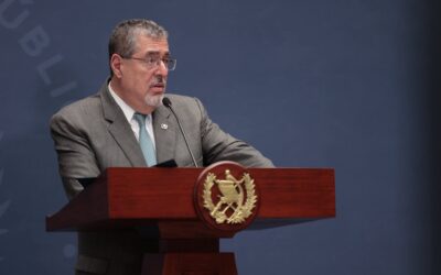 Gobierno anunciará medidas por alza en los precios de los combustibles