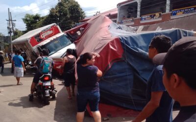 Cámara capta accidente en El Xab, El Asintal, Retalhuleu