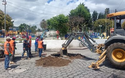 Trabajos por hundimiento en 4ta calle y 20 avenida; evalúan suspensión de agua.