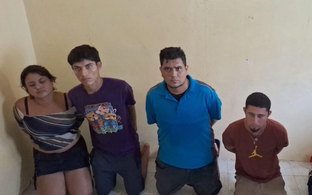 GRIL de la PNC captura a cinco presuntos integrantes de célula criminal tras ataque armado en Izabal.