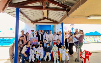 Presentan mural “Huella de Amor y Valentía” en la Unidad Neumológica Pediátrica.