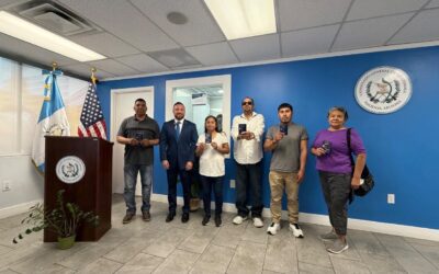 Inauguran Centro de Impresión de Pasaportes en el Consulado de Guatemala en Phoenix.