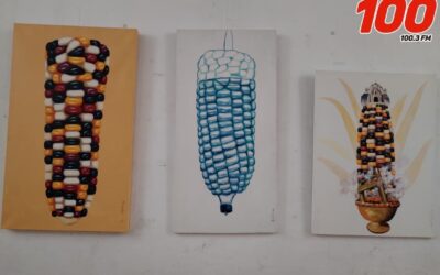 Exposición rinde homenaje al maíz con 15 obras de artista de Sololá en Quetzaltenango.