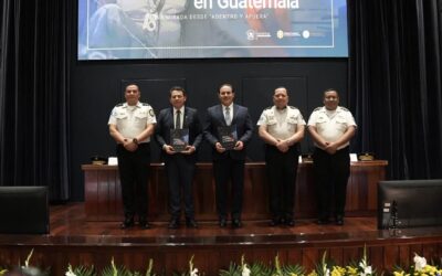 Mingob y PNC presentan libro «Maras y Pandillas en Guatemala, una mirada desde adentro y afuera»