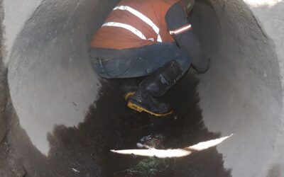 Limpian cunetas y cajas de drenaje para evitar inundaciones en Xela