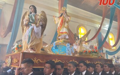 Fe y tradición recorren calles de Quetzaltenango en cortejo de Jesús de La Transfiguración