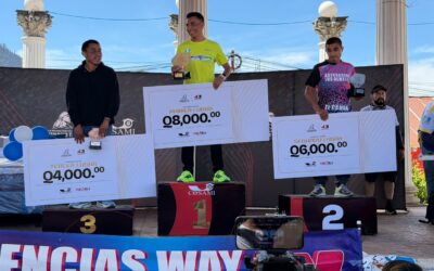 Más de 2 mil corredores participan en la edición 43 de la Media Maratón Internacional Atanasio Tzul