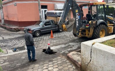 Alertan por posible hundimiento en 4ª calle y 20 avenida, zona 1.