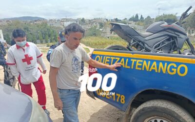 Capturan a presunto responsable de hurtar insignias de vehículo en zona 3 de Quetzaltenango.