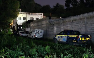 Noche de violencia deja cuatro personas fallecidas en dos ataques armados en Quetzaltenango.