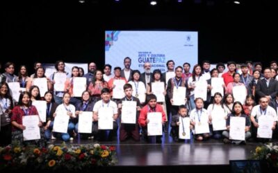 GUATEPAZ 2026 premia a 328 finalistas de los 22 departamentos en el Teatro de Cámara.