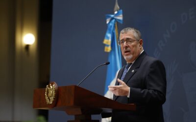 Arévalo dice que ministros acudirán al Congreso y señala que interpelaciones podrían afectar trabajo del Ejecutivo.