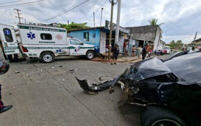 Tres heridos deja hecho de tránsito en Coatepeque.
