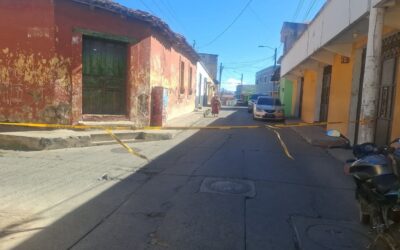 Implementan cierre vial en zona 1 de Quetzaltenango por trabajos de mantenimiento.